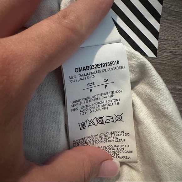 OFF-WHITE SPLIT HALFTONE ARROWS MOCK NECK LONG SLEEVE - Picture 5 of 6